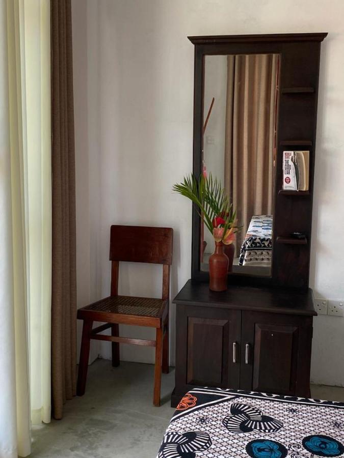 Light House Beach Home Matara Buitenkant foto