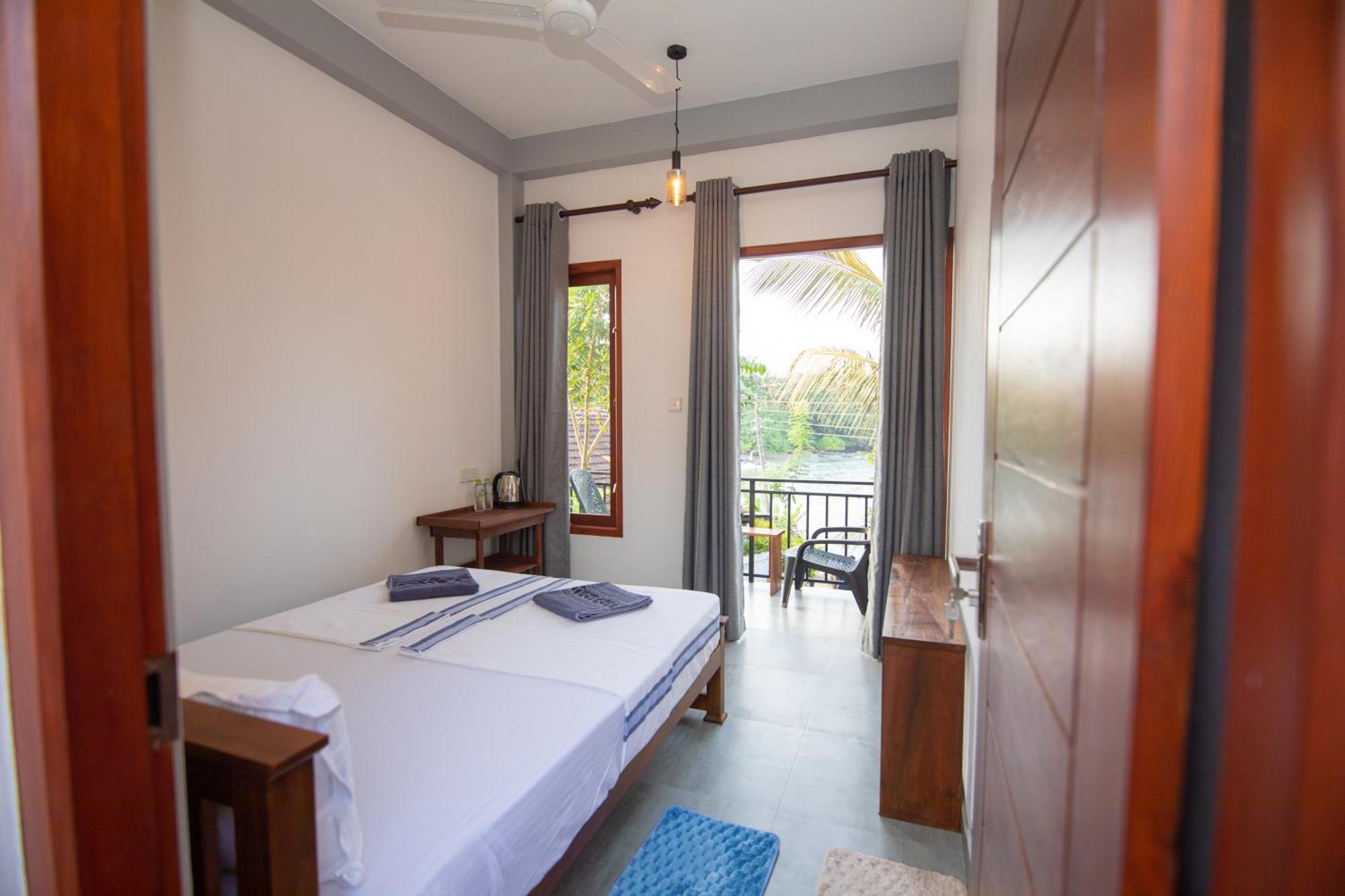 Light House Beach Home Matara Kamer foto