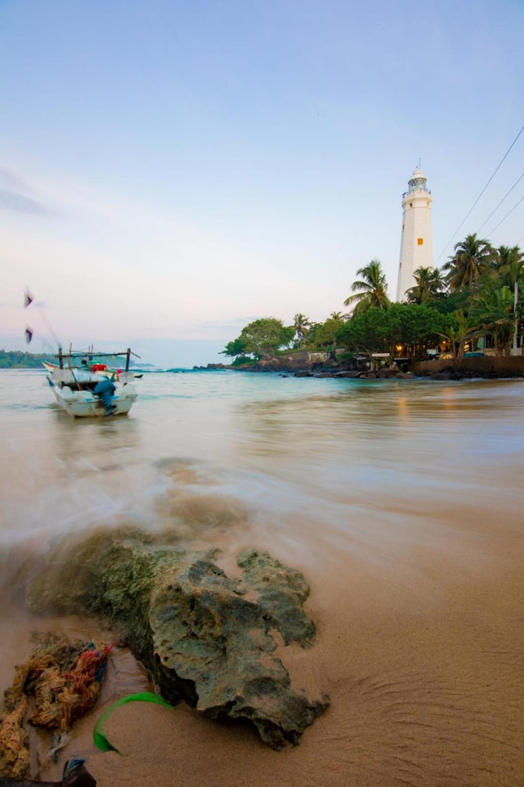 Light House Beach Home Matara Buitenkant foto