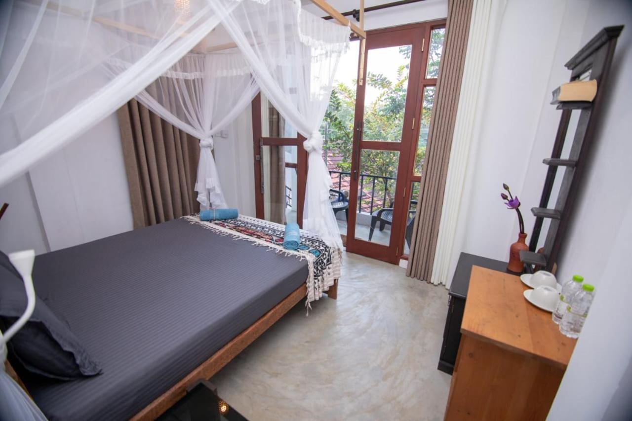 Light House Beach Home Matara Kamer foto