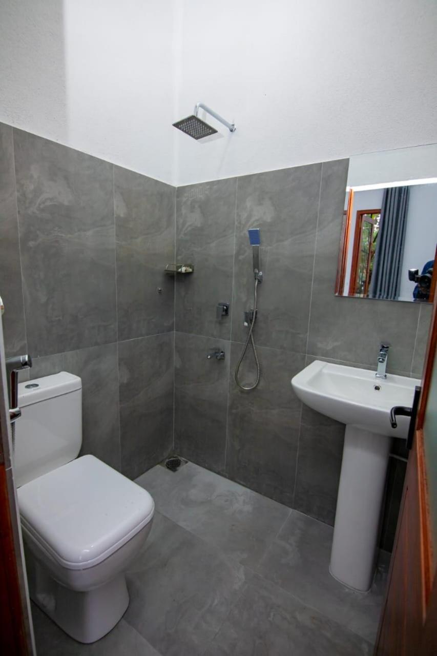 Light House Beach Home Matara Kamer foto
