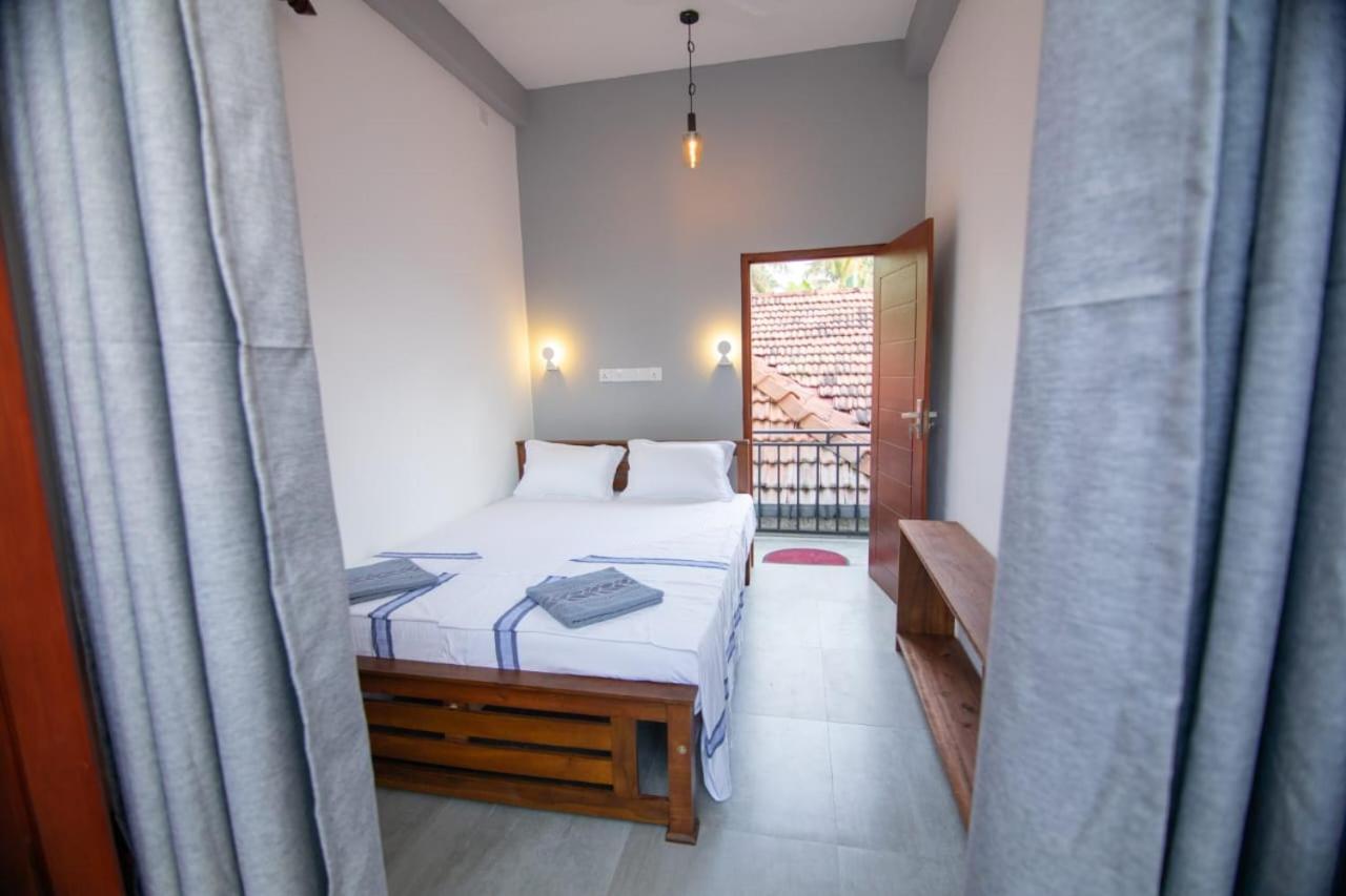 Light House Beach Home Matara Kamer foto