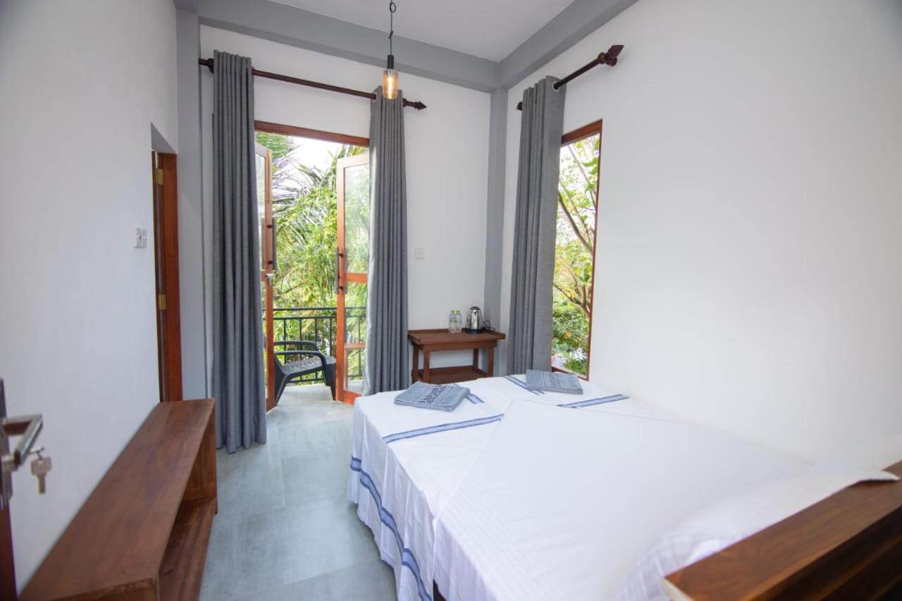 Light House Beach Home Matara Kamer foto