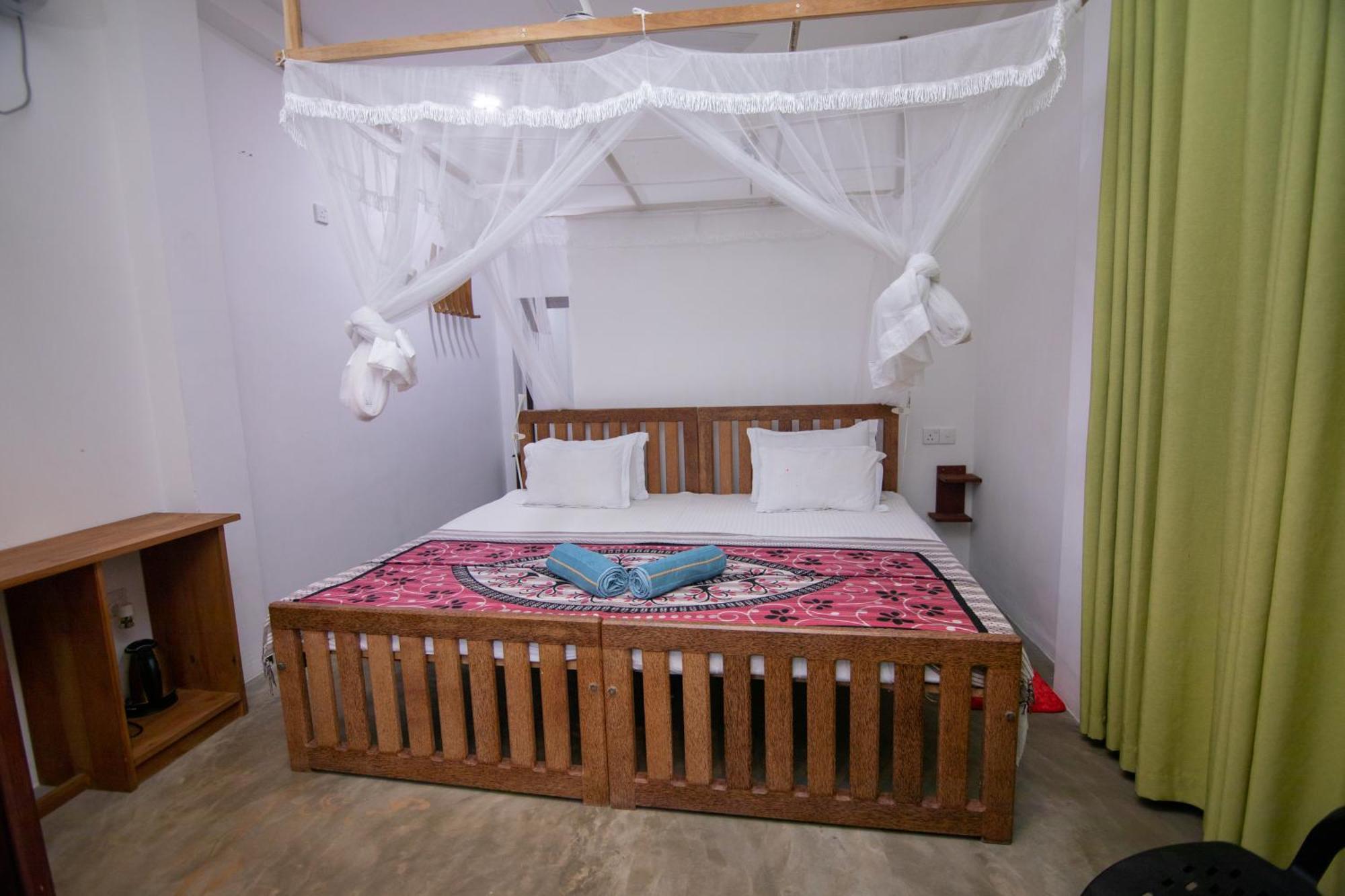 Light House Beach Home Matara Kamer foto